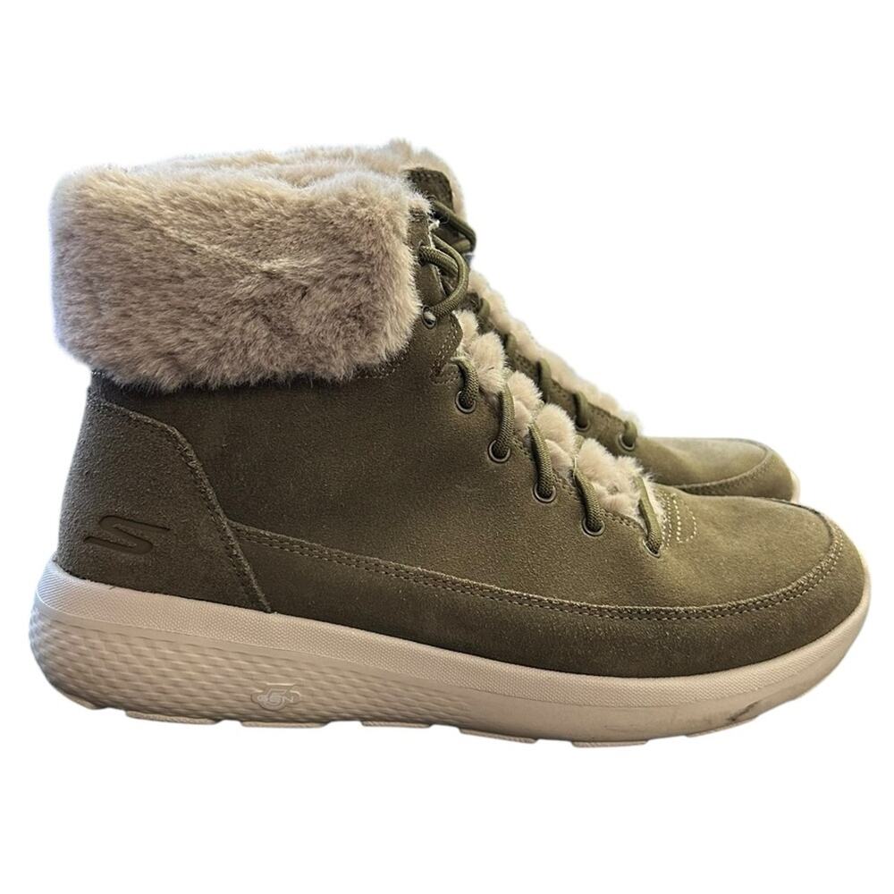 Skechers On The Go Winter Chill Suede Olive Faux Fur Lined Boots Size 8.5